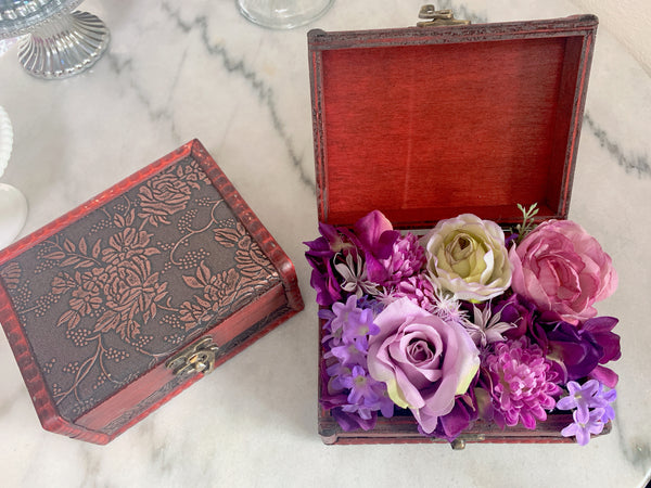 紫色の花小箱